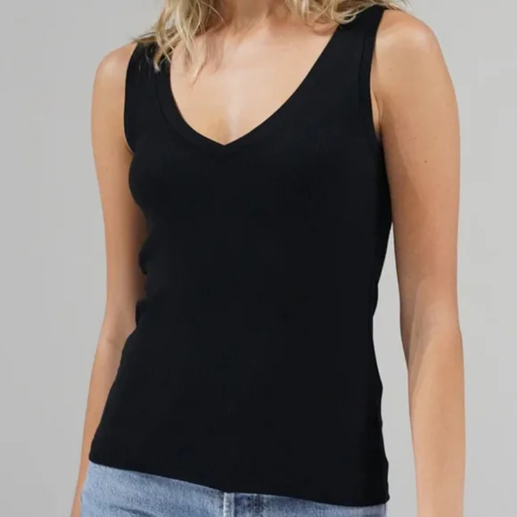LNA Ribbed V-neck Tank Top Size Small - Picture 2 of 4